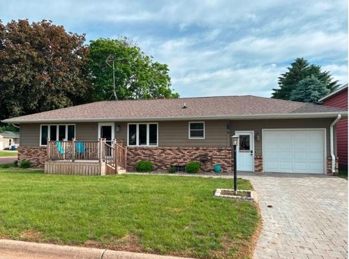 313 Blue St W, Comfrey, MN, 56019-1019 | Card Image