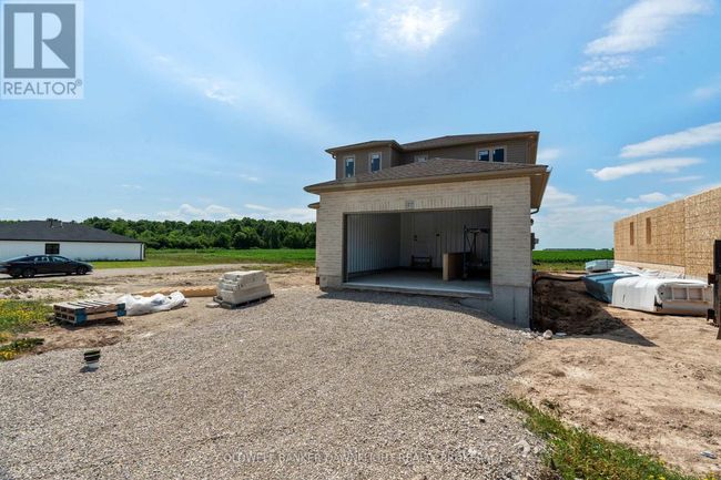 127 Victoria Ave E, House other with 3 bedrooms, 3 bathrooms and 6 parking in Huron ON | Image 38