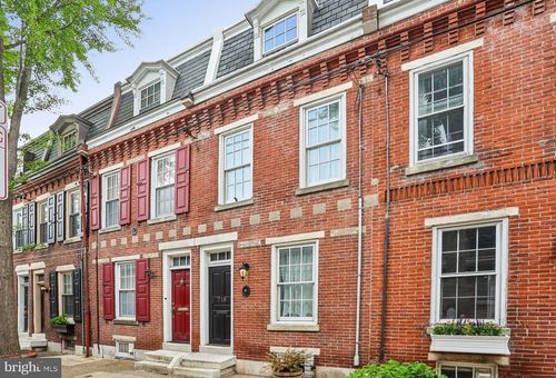 718 Bradford Aly, PHILADELPHIA, PA, 19147-1327 | Card Image