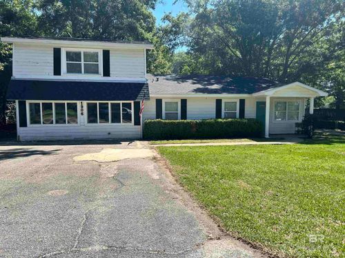 1906 Elaine Ave, Bay Minette, AL, 36507-4107 | Card Image