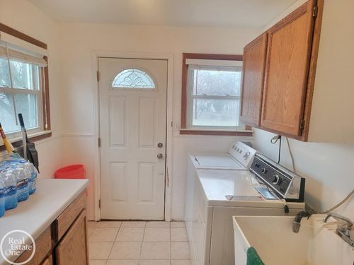 3342 Bart Ave, Warren, MI, 48091-1961 | Card Image