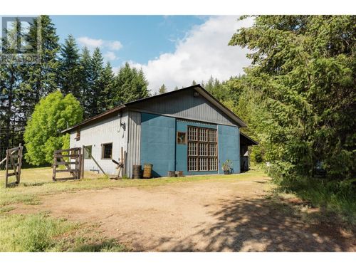 6777 Perrys Back Rd, Winlaw, BC, V0G2J0 | Card Image