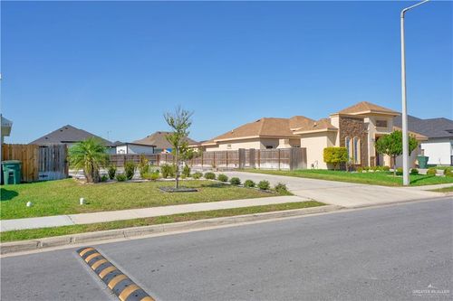 310 Stella Dr, San Juan, TX, 78589-5223 | Card Image