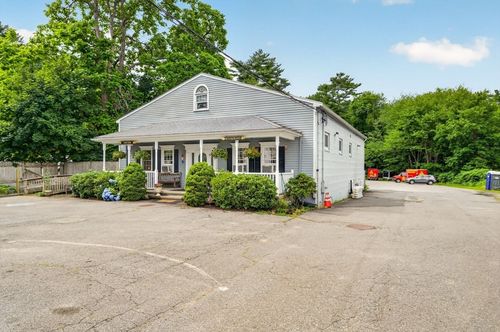 65 School St, Pembroke, MA, 02359-3407 | Card Image