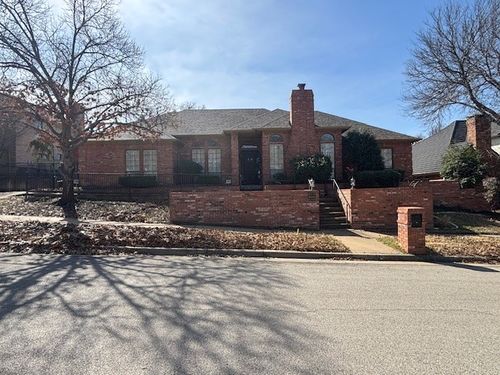 6010 Millwood Dr, Arlington, TX, 76016-2657 | Card Image