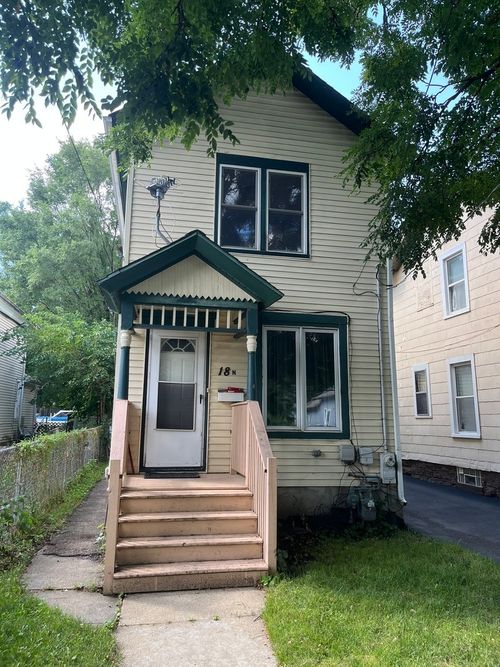 18 N West St, Aurora, IL, 60505-3508 | Card Image