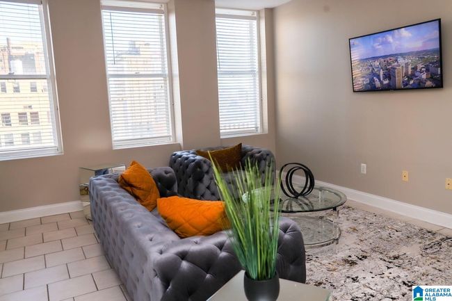 APT-12A - 2008 3 Rd Ave N, Condo with 2 bedrooms, 1 bathrooms and null parking in BIRMINGHAM AL | Image 11
