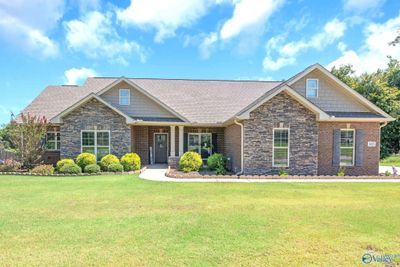 103 Fawn Brook Drive, House other with 4 bedrooms, 3 bathrooms and null parking in Hazel Green AL | Image 1