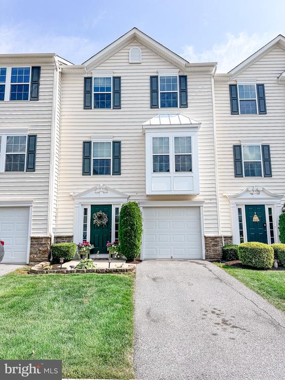 Bardel Dr, Coatesville, PA 19320