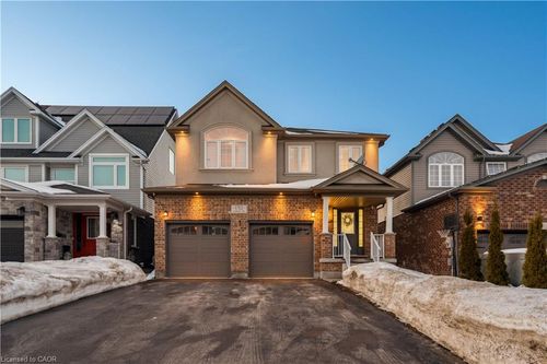 132 Coker Cres, Rockwood, ON, N0B2K0 | Card Image