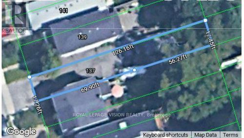 137 King Edward Avenue, Toronto (Woodbine-Lumsden), ON, M4C5J7 | Card Image