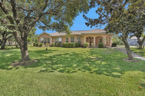 12180 Lakeview Manor Dr, Willis, TX, 77318-5430 | Card Image
