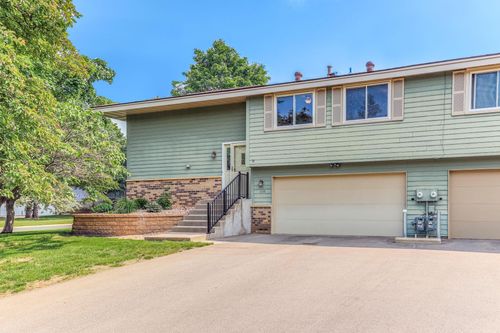 11145 Vessey Ave S, Bloomington, MN, 55437-3171 | Card Image