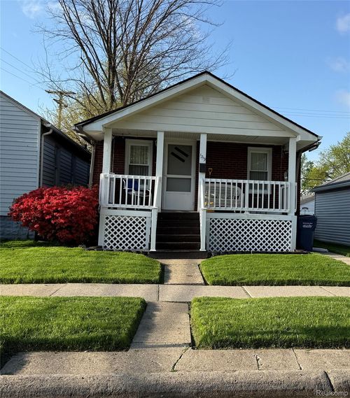 1319 Liberty Ave, Lincoln Park, MI, 48146-3323 | Card Image