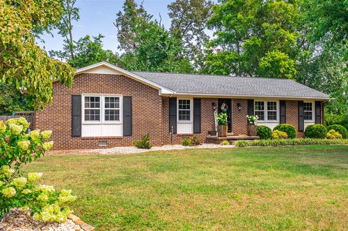 402 Lynwood Dr, Franklin, KY, 42134-1511 | Card Image