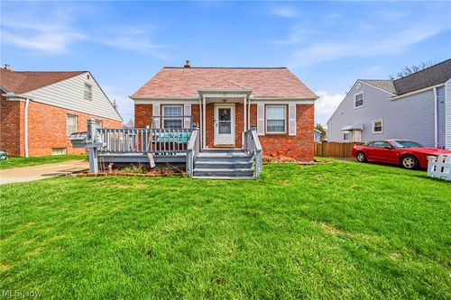 279 E 327th St, Willowick, OH, 44095-3234 | Card Image