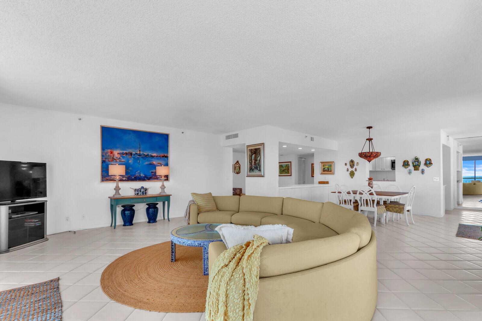 Residential Lease in Singer Island 5