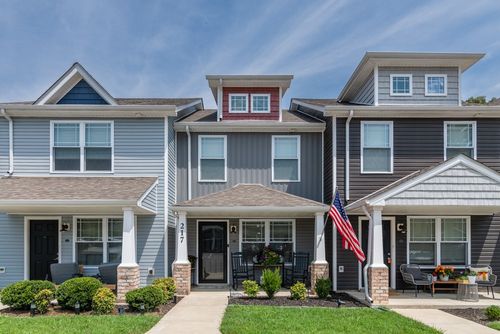 217 Woodland Valley Ln, Clarksville, TN, 37040-2070 | Card Image