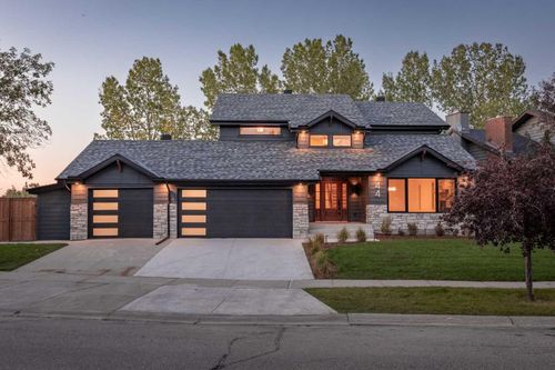 44 Canterbury Dr Sw, Calgary, AB, T2W3S8 | Card Image