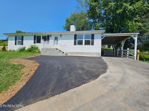 330 Wilson Hurst St, Tazewell, TN, 37879-3336 | Card Image
