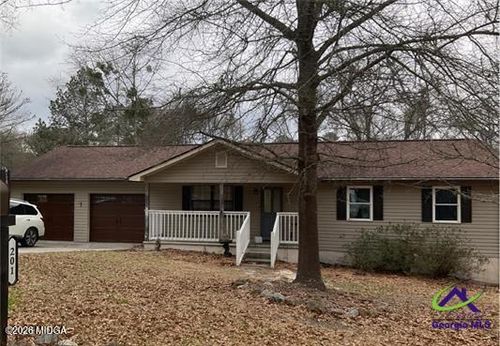 201 Custer Dr, Warner Robins, GA, 31093-6690 | Card Image
