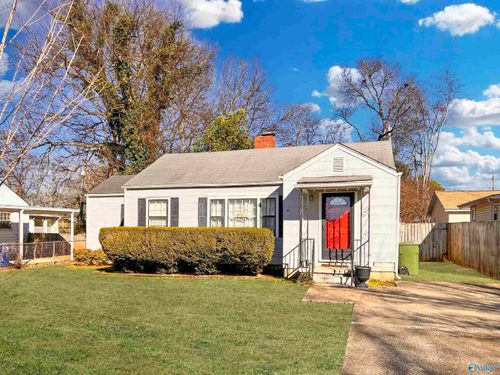 2721 Hastings Rd Sw, Huntsville, AL, 35801-3236 | Card Image