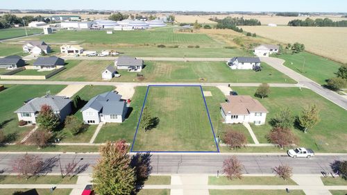 527 Elliot Dr Se, Grand Meadow, MN, 55936-1442 | Card Image