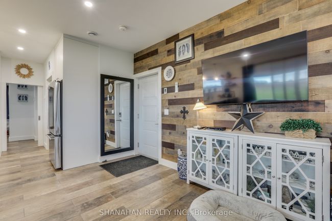 1575 Dobbyn Rd, House other with 2 bedrooms, 2 bathrooms and 20 parking in Alvinston ON | Image 8