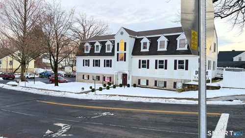 3 Springside Ave, Danbury, CT, 06810-6126 | Card Image