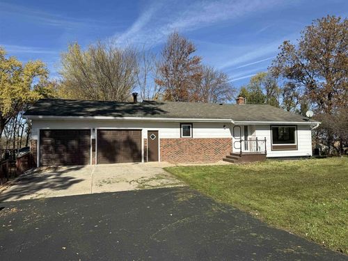 W1152 Fox Road, Columbus, WI, 53925 | Card Image