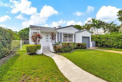 9164 Carlyle Avenue, House other with 3 bedrooms, 2 bathrooms and null parking in Surfside FL | Image 3