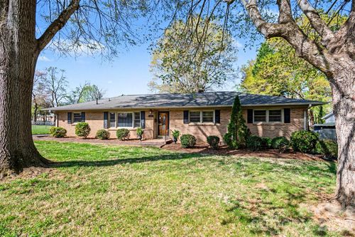 201 N Pine St, Lowell, NC, 28098-1222 | Card Image