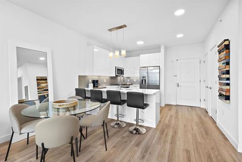 228-5711 Kennedy Blvd, North Bergen, NJ, 07047-3202 | Card Image