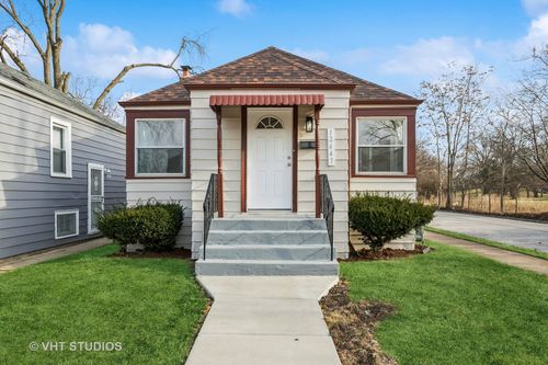 12447 S Carpenter St, Calumet Park, IL, 60827-6212 | Card Image