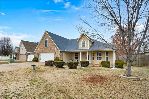 1011 W Green Acres Pl, Rogers, AR, 72758-6414 | Card Image