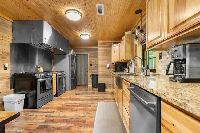 1071 Lodge Dr, Home with 4 bedrooms, 2 bathrooms and null parking in Bastian VA | Image 18