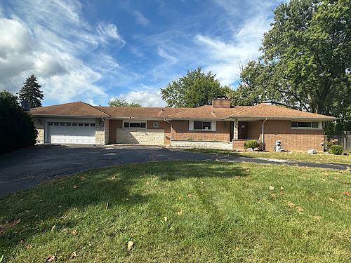 7216 Leonard Dr, Darien, IL, 60561-4148 | Card Image