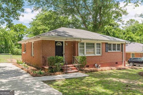 818 Sherwood Cir, Forest Park, GA, 30297-3035 | Card Image
