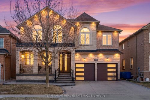 502 Fernforest Drive, Brampton, ON, L6R0S8 | Card Image