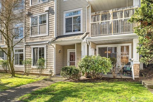 13-1-23757 Se 52nd Ln, Issaquah, WA, 98029-7671 | Card Image