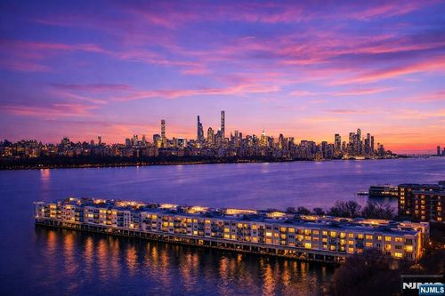 324 The Promenade, Edgewater, NJ, 07020-2116 | Card Image