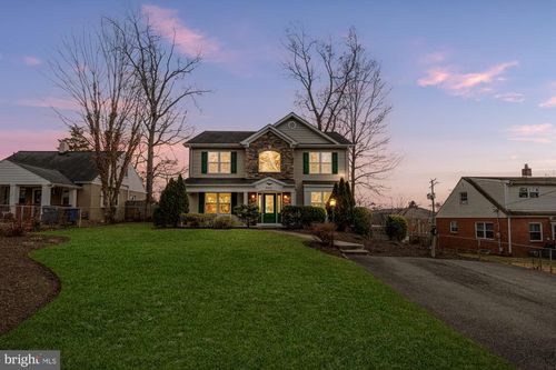 7221 Tyler Ave, Falls Church, VA, 22042-1631 | Card Image