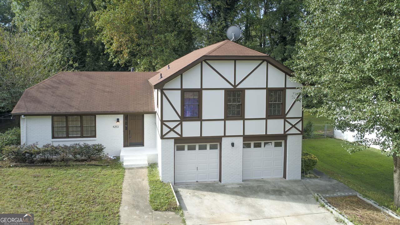 Wheaton Ln, Clarkston, GA 30021