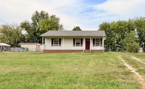 2064 Carneal Ln, Oak Grove, KY, 42262-9336 | Card Image