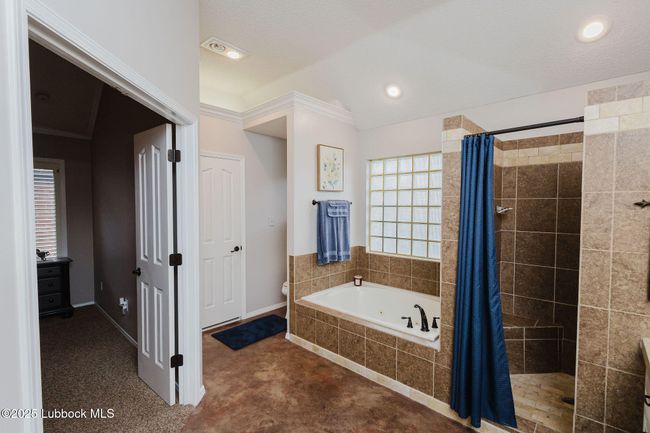 5611 85 Th St, House other with 4 bedrooms, 3 bathrooms and null parking in Lubbock TX | Image 40