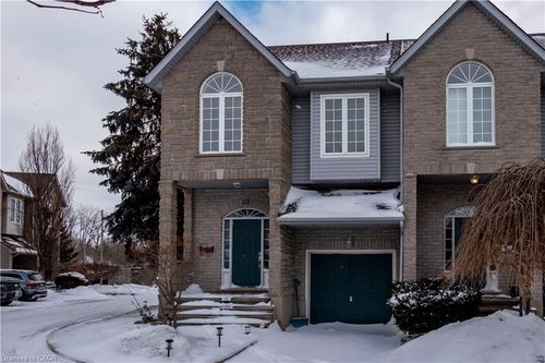 23-460 Woolwich St, Waterloo, ON, N2K4G8 | Card Image