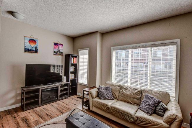 124 Marquis Lane Se, Home with 3 bedrooms, 2 bathrooms and 3 parking in Calgary AB | Image 12