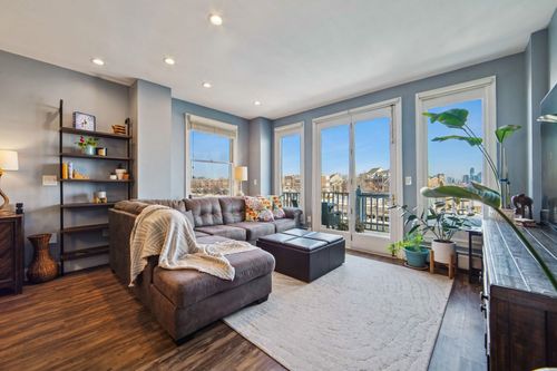 apt-22-109 Shearwater Ct, Jersey City, NJ, 07305-5405 | Card Image