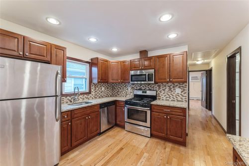 a-228-20 Edgewood Avenue, New York, NY, 11413 | Card Image