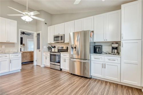 5 Sundance Pl, Newport News, VA, 23608-2030 | Card Image